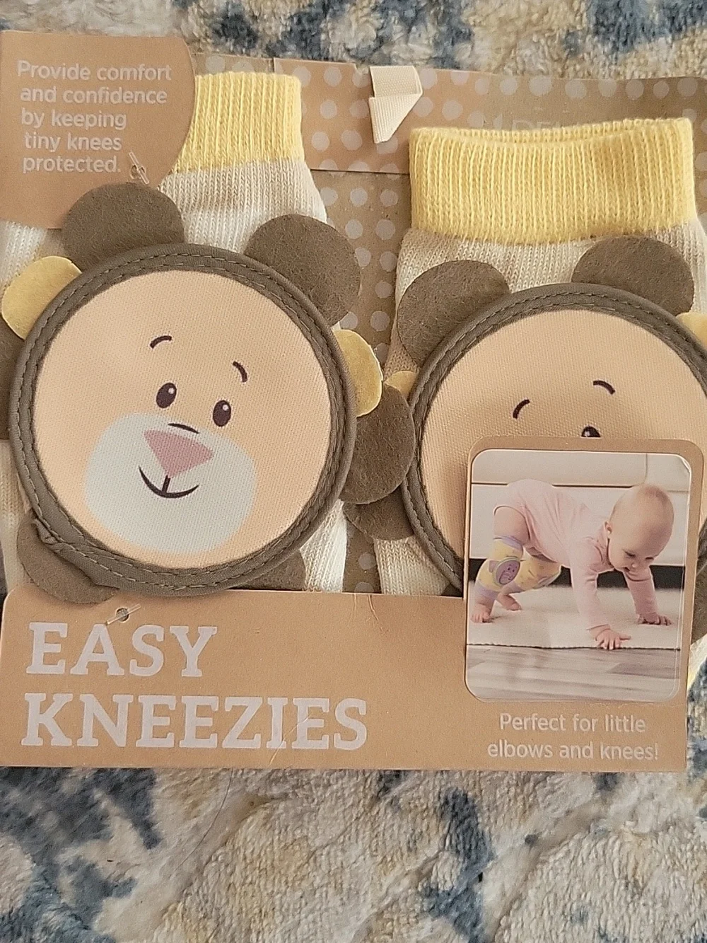 NWT Demdaco Yellow & Cream Lion Knee Protectors for Kids